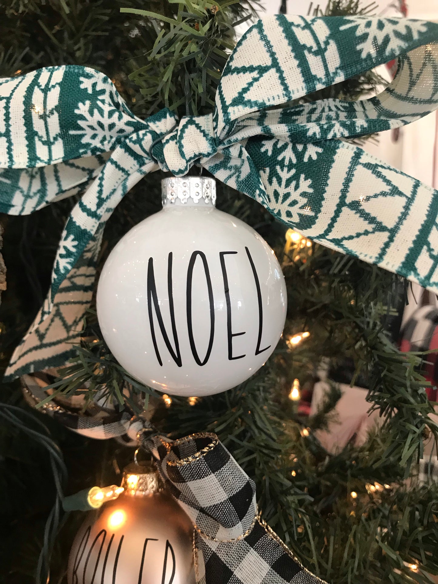 Glass Bulb Christmas Ornaments